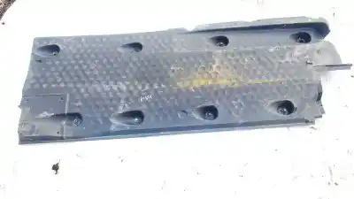 Second-hand car spare part plastics for volkswagen passat b6 variant (3c5) 2.0 fsi oem iam references 3c0825211a  