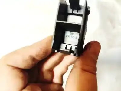 Pezzo di ricambio per auto di seconda mano plastica per bmw 3 (e30) m3 2.3 riferimenti oem iam 3u0858179a  