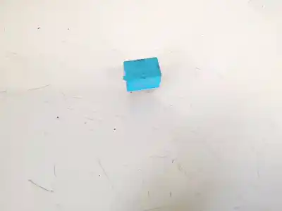 Peça sobressalente para automóvel em segunda mão relé para automóvel por skoda octavia ii combi (1z5) 1.6 tdi 4x4 referências oem iam 9098702027