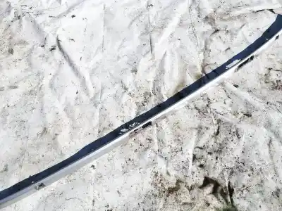 Peça sobressalente para automóvel em segunda mão plásticos por skoda octavia ii combi (1z5) 1.6 tdi 4x4 referências oem iam 7555205030