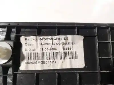 Pezzo di ricambio per auto di seconda mano plastiche per opel corsa a fastback (s83) 1.2 i (f08, m08, f68, m68) riferimenti oem iam 84262smge011m1  