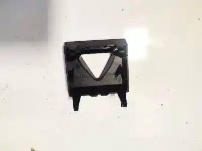 Pezzo di ricambio per auto di seconda mano plastiche per opel kadett e fastback (t85) 1.4 s (c08, c48, d08, d48) riferimenti oem iam 
