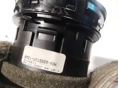 Автозапчасти б/у аэрационная решетка за nissan bluebird hatchback (t72, t12) 1.6 ссылки oem iam 6m21u018b09adw  6m21-u018b09-adw