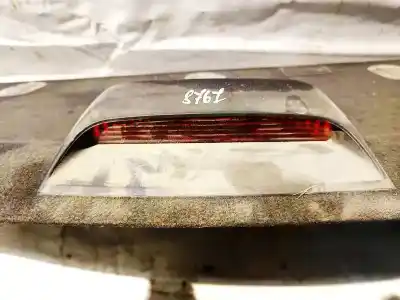 Peça sobressalente para automóvel em segunda mão farolim de travão central por hyundai sonata (nf) 2.0 crdi comfort i referências oem iam 