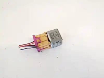 Second-hand car spare part relay for audi 100 avant (c4) 2.6 v6 cat (abc) oem iam references 443951253k  899512