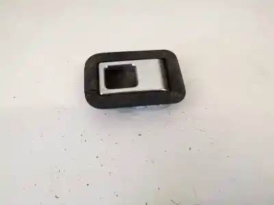 Peça sobressalente para automóvel em segunda mão plásticos por skoda octavia ii combi (1z5) 1.6 tdi 4x4 referências oem iam 6631030010