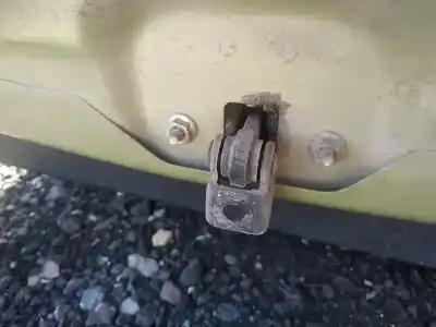 Second-hand car spare part hinge for opel corsa d 1.4 16v bivalent (gasolina / gas licuado del petróleo. gpl) oem iam references 