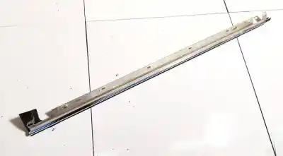 Peça sobressalente para automóvel em segunda mão plásticos por audi a4 avant (b5) 2.4 referências oem iam 8d9853283