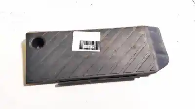 Автозапчастина б/у різні деталі для AUDI A4 AVANT (B5) 2.4 Посилання на OEM IAM 8D1867777  