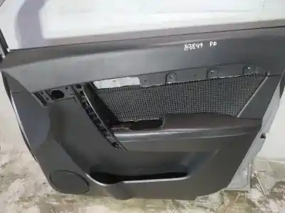 Tweedehands auto-onderdeel bekleding rechts voordeur voor chevrolet captiva 2.4 cat oem iam-referenties 