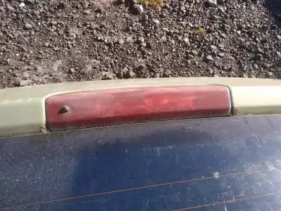 Second-hand car spare part central brake light for opel corsa d 1.4 16v bivalent (gasolina / gas licuado del petróleo. gpl) oem iam references 
