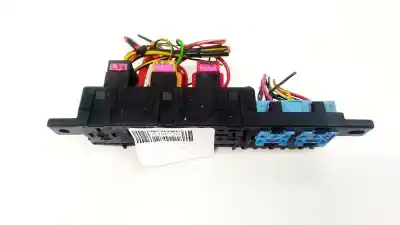 Peça sobressalente para automóvel em segunda mão caixa de fusíveis e relés por audi a4 avant (b5) 2.4 referências oem iam 8l0941822a
