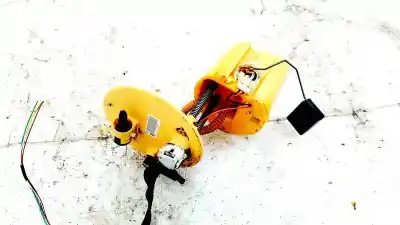 Peça sobressalente para automóvel em segunda mão boia / bomba combustível por skoda octavia ii combi (1z5) 1.6 tdi 4x4 referências oem iam 7701002020c