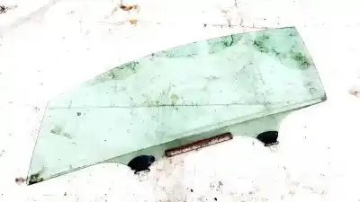 Peça sobressalente para automóvel em segunda mão vidro dianteiro esquerdo por skoda octavia ii combi (1z5) 1.6 tdi 4x4 referências oem iam 