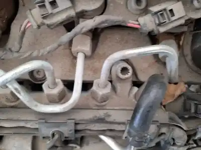 Автозапчастина б/у рампа инжектора для skoda superb (3u4) 2.0 tdi dpf посилання на oem iam 03l130689  