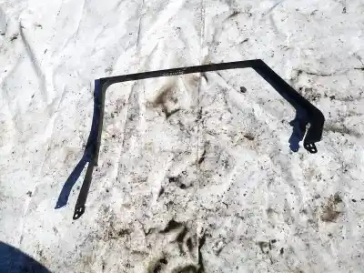 Peça sobressalente para automóvel em segunda mão plásticos por skoda octavia ii combi (1z5) 1.6 tdi 4x4 referências oem iam 6767305030