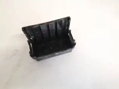 Second-hand car spare part fuse box unit for peugeot 207 1.4 16v cat (kfu / et3j4) oem iam references   