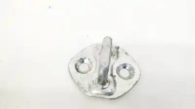 Recambio de automóvil de segunda mano de Traba-gancho De Cierre De Puerta - Delantero para MAZDA MPV, III 1999.08 - 2006.02 2.0 90KW 1999.09 - 2000.08 referencias OEM IAM   