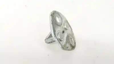 Recambio de automóvil de segunda mano de Traba-gancho De Cierre De Puerta - Trasero para MAZDA MPV, III 1999.08 - 2006.02 2.0 90KW 1999.09 - 2000.08 referencias OEM IAM   