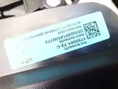 Автозапчастина б/у центральний подлокник для tesla model y, 2020 --> 378kw awd 514 ag 2020 --> посилання на oem iam 175550172c  1755501-72-c