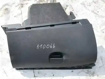 Автозапчасти б/у бардачок за renault megane 1.5 dci k9k j8 ссылки oem iam 681080020r