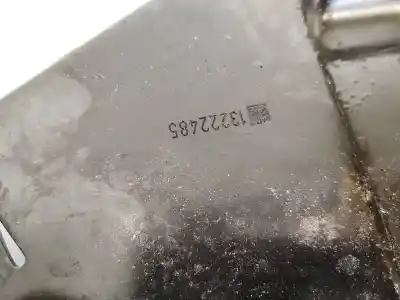 Pezzo di ricambio per auto di seconda mano plastica per opel insignia a (g09) 2.0 cdti (68) riferimenti oem iam 13222485  