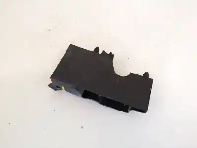 Pezzo di ricambio per auto di seconda mano plastica per nissan note (e11e) 1.4 cat riferimenti oem iam f667209j  