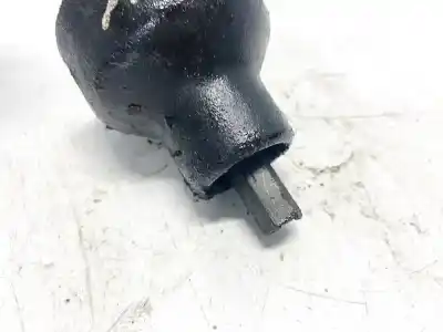 Second-hand car spare part engine support for porsche 968 descapotable 3.0 oem iam references 9657054380  