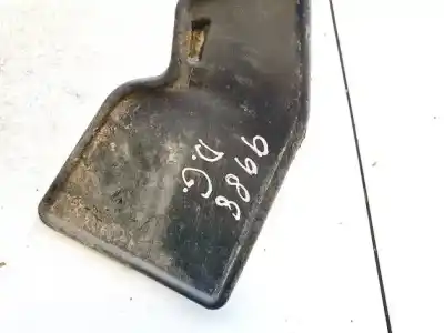 Pezzo di ricambio per auto di seconda mano plastica per toyota avensis wagon (t25) 2.0 d-4d executive riferimenti oem iam 