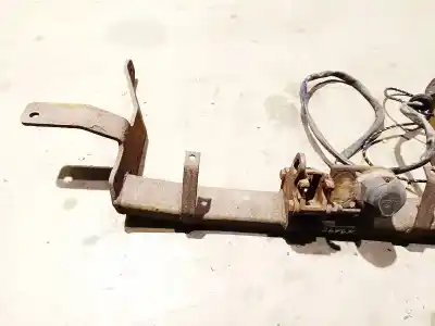 Pezzo di ricambio per auto di seconda mano attacco per rimorchio per chevrolet captiva 2.4 cat riferimenti oem iam   