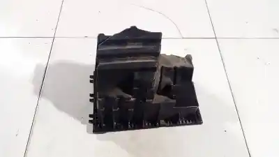 Second-hand car spare part air filter support for opel kadett e fastback (t85) 1.4 s (c08, c48, d08, d48) oem iam references 7h0129601p