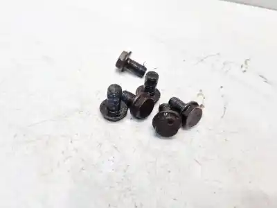 Pezzo di ricambio per auto di seconda mano pezzi vari per opel kadett e fastback (t85) 1.4 s (c08, c48, d08, d48) riferimenti oem iam   