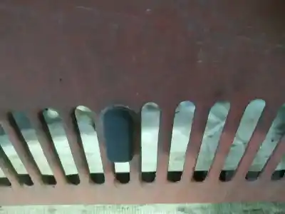 Peça sobressalente para automóvel em segunda mão plásticos por volkswagen golf ii 1.3 referências oem iam 