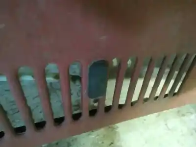 Peça sobressalente para automóvel em segunda mão plásticos por volkswagen golf ii 1.3 referências oem iam 