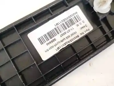 Pezzo di ricambio per auto di seconda mano plastiche per opel corsa a fastback (s83) 1.2 i (f08, m08, f68, m68) riferimenti oem iam 84202smge011m1  