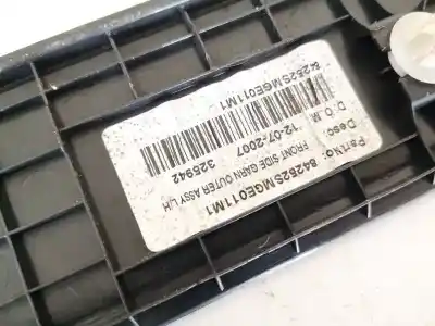 Pezzo di ricambio per auto di seconda mano plastiche per opel corsa a fastback (s83) 1.2 i (f08, m08, f68, m68) riferimenti oem iam 84252smge011m1  84201-smg-e