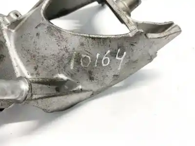 Second-hand car spare part engine support for porsche 968 descapotable 3.0 oem iam references 9672309780  c4003441se