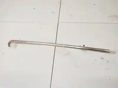 Peça sobressalente para automóvel em segunda mão plásticos por audi a6 avant (4f5) 3.0 tdi quattro referências oem iam 