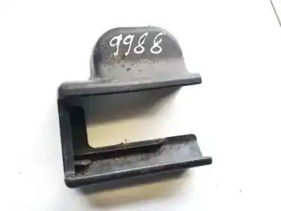 Pezzo di ricambio per auto di seconda mano plastica per toyota avensis wagon (t25) 2.0 d-4d executive riferimenti oem iam 7213805020