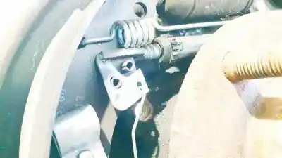 Pezzo di ricambio per auto di seconda mano pezzi vari per ford focus lim. (cb8) 1.6 tdci cat riferimenti oem iam   