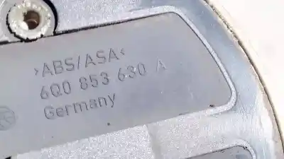Peça sobressalente para automóvel em segunda mão emblema por opel kadett e fastback (t85) 1.4 s (c08, c48, d08, d48) referências oem iam 6q0853630a  