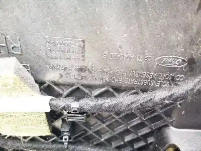 Автозапчастина б/у центральний подлокник для nissan bluebird hatchback (t72, t12) 1.6 посилання на oem iam cs71a045a20b  71a045a20b