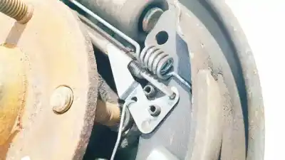 Pezzo di ricambio per auto di seconda mano pezzi vari per ford focus lim. (cb8) 1.6 tdci cat riferimenti oem iam   