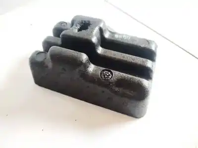 İkinci el araba yedek parçası plasti̇kler için nissan bluebird hatchback (t72, t12) 1.6 oem iam referansları   