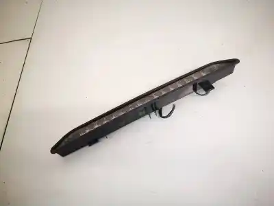 Peça sobressalente para automóvel em segunda mão farolim de travão central por opel zafira a 2.0 dti referências oem iam 90582025