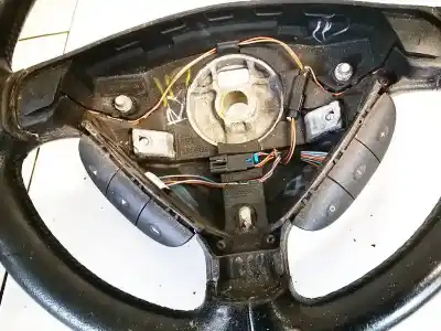 Peça sobressalente para automóvel em segunda mão comandos do volante por opel zafira a 2.0 dti referências oem iam 
