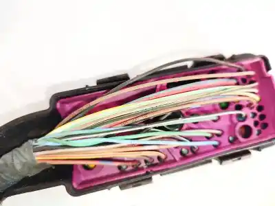 Second-hand car spare part fuse box unit for bmw 3 (e30) m3 2.3 oem iam references   