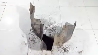 Second-hand car spare part front right wheel arch for fiat doblo ii (152) 1.3 16v jtd cat oem iam references 