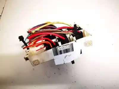 Second-hand car spare part fuse box unit for saab 9-5 (ys3e) 2.3 t oem iam references 4230082  