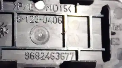 Автозапчастина б/у пластика для citroen c5 ii (rc_) 2.0 hdi (rcrhrh) посилання на oem iam 81230406  8-123-0406, 9682463677
